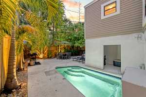 vacation rental condos