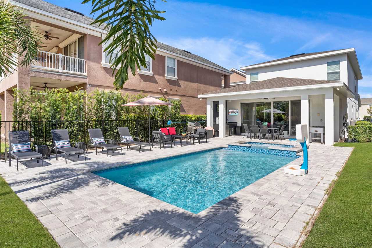 vacation rental condos